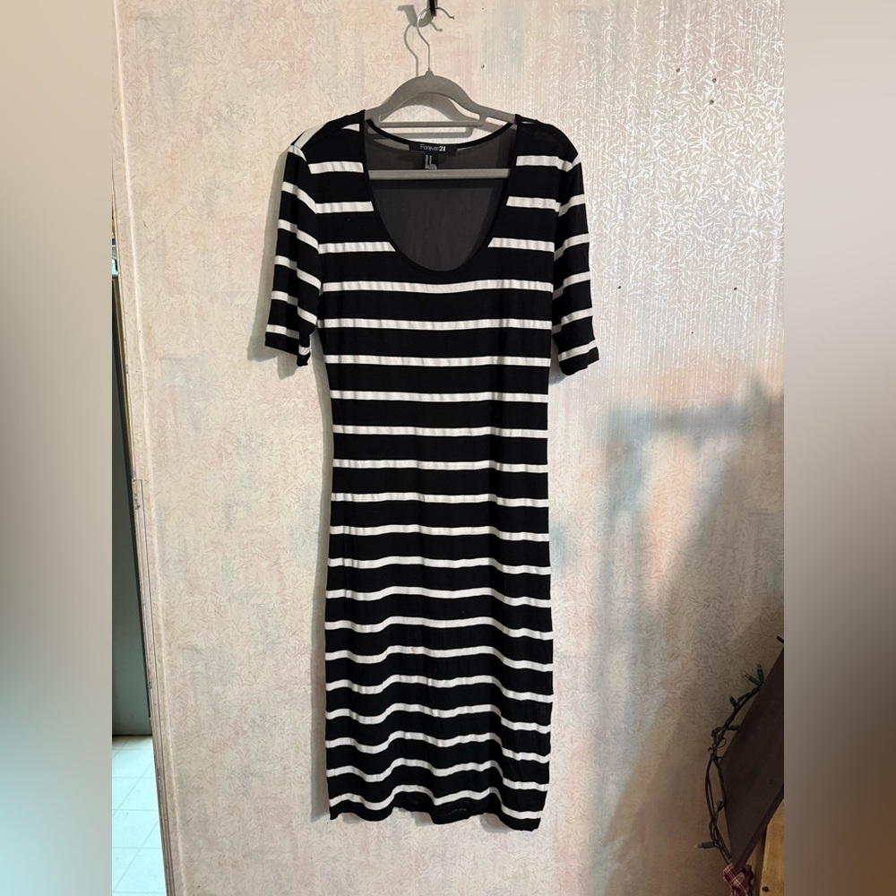 Forever 21 Black and White Striped, Sheer Scooped Back, Midi‎ Dress, Sz Medium